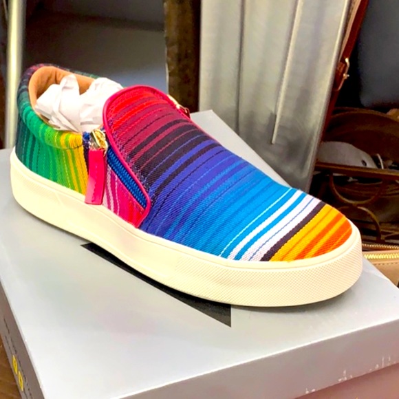 Serape tennis shoe